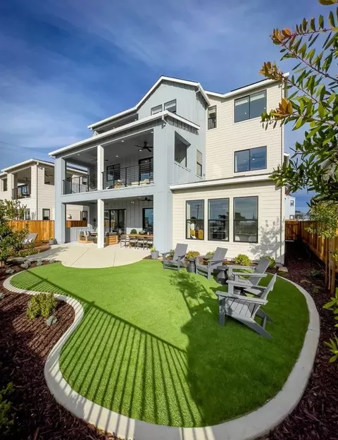 Exterior - 98 8th St, Marina, CA 93933 photo 10 of 17