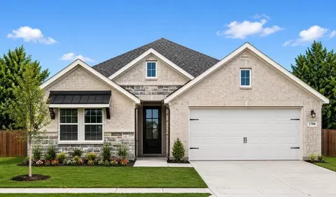 Exterior - 2425 Saint George Dr, Celina, TX 75009 photo 3 of 6