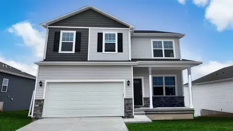 921 8th St NW, Bondurant, IA 50035