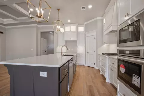 Kitchen - 2920 E Northampton St, Broken Arrow, OK 74014 photo 10 of 10