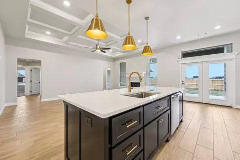 Kitchen - 2920 E Northampton St, Broken Arrow, OK 74014 photo 2 of 10