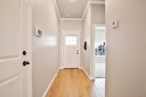 Entry Way - 2920 E Northampton St, Broken Arrow, OK 74014 photo 3 of 6