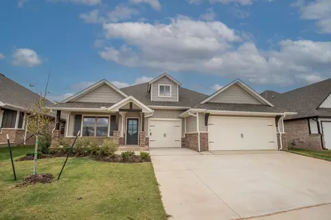 Exterior - 2920 E Northampton St, Broken Arrow, OK 74014 photo 3 of 30