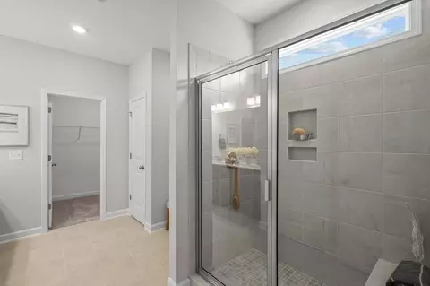 Entry Way - 79 Forest Valley Dr, Spring Lake, NC 28390 photo 5 of 7