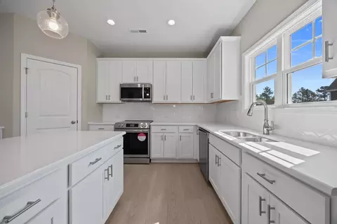 Kitchen - 79 Forest Valley Dr, Spring Lake, NC 28390 photo 5 of 7