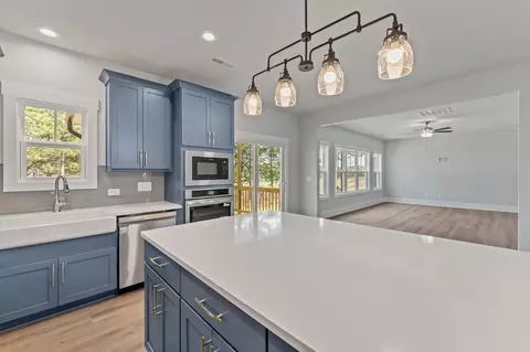 Kitchen - 79 Forest Valley Dr, Spring Lake, NC 28390 photo 6 of 7