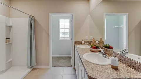 Bath - 10975 Gentle Current Way, Parrish, FL 34219 photo 1 of 3
