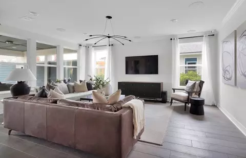 Living - 128 Eureka Ct, Yulee, FL 32097 photo 3 of 5