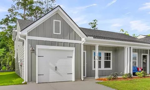 5054 Blackberry Ln, Ravenel, SC 29470