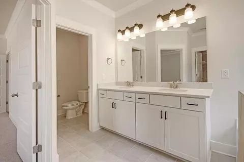 Bath - 100 E South 7th St, Seneca, SC 29678 photo 4 of 5