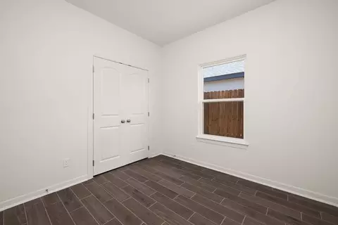 Bedroom - 5402 Moses Loop, Laredo, TX 78046 photo 3 of 8