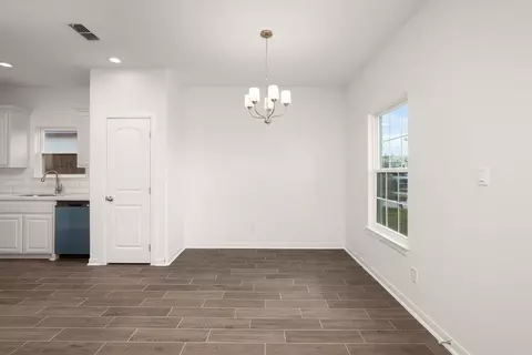 Dining - 5402 Moses Loop, Laredo, TX 78046 photo 1 of 2