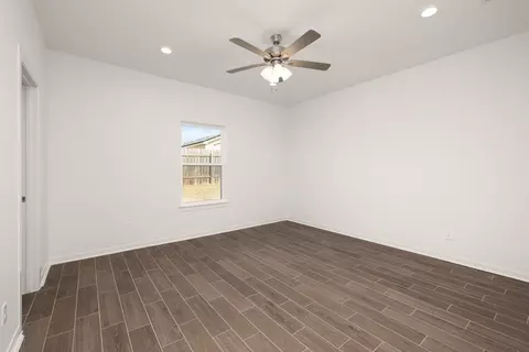 Bedroom - 5402 Moses Loop, Laredo, TX 78046 photo 1 of 8