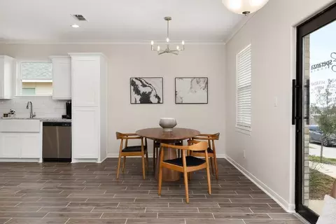 Dining - 5402 Moses Loop, Laredo, TX 78046 photo 2 of 2