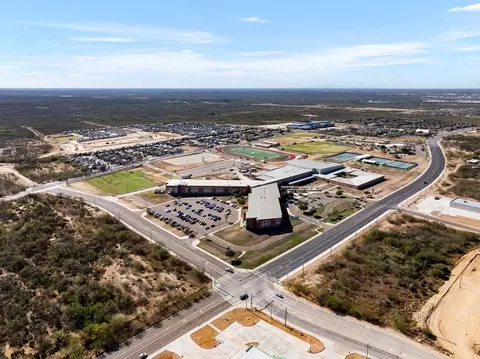 View/Area - 5402 Moses Loop, Laredo, TX 78046 photo 6 of 7