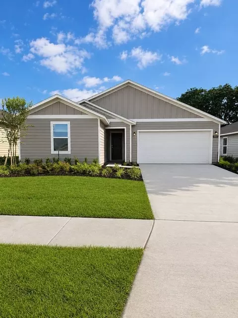 3087 Grand Finale St, Green Cove Springs, FL 32043