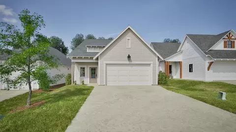 768 Hunters Way, Opelika, AL 36801