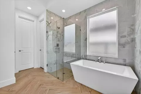 Bath - 11433 Wulstone Rd, Haslet, TX 76052 photo 1 of 1