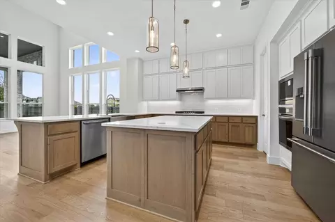 Kitchen - 11433 Wulstone Rd, Haslet, TX 76052 photo 2 of 2