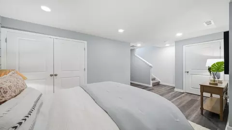 Bedroom - 003 9, Hayes, VA 23072 photo 2 of 5