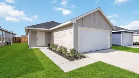 11957 Mulberry Vine Ln, Houston, TX 77048