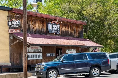 Exterior - 403 Aurora Dr, Maxwell, TX 78656 photo 7 of 9