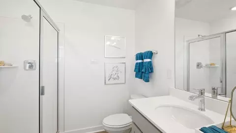Bath - 7500 Daybreak Dr, Brandywine, MD 20613 photo 6 of 9