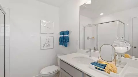Bath - 7500 Daybreak Dr, Brandywine, MD 20613 photo 8 of 9