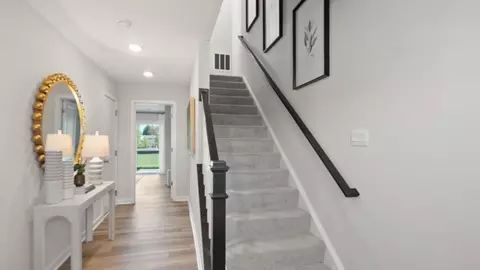 Entry Way - 7500 Daybreak Dr, Brandywine, MD 20613 photo 2 of 3