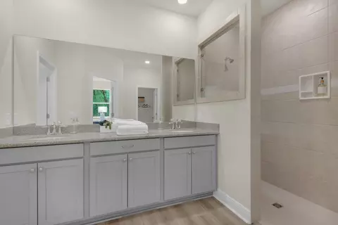 Bath - 6975 Cottage Row St, Pace, FL 32571 photo 1 of 2
