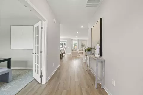 Entry Way - 880 Ty Dr, Lithopolis, OH 43136 photo 1 of 4