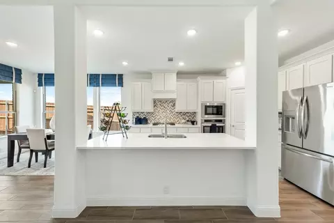 Kitchen - 301 River Meadows Ln, Argyle, TX 76226 photo 2 of 4