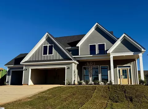 313 Ever Silvers Ln, Taylors, SC 29687