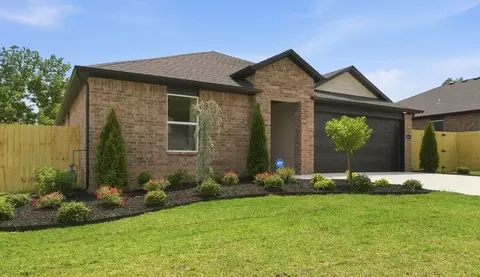 1855 Thelma St, Springdale, AR 72762