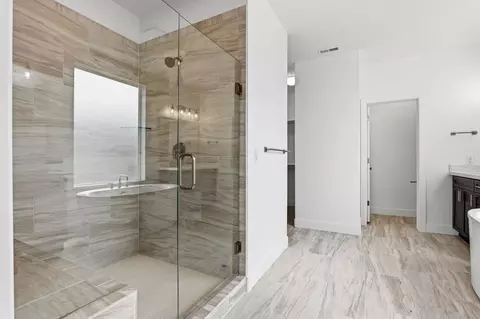 Bath - 76 S Crimson Way, Mapleton, UT 84664 photo 3 of 6