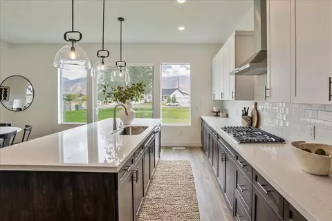 Kitchen - 76 S Crimson Way, Mapleton, UT 84664 photo 2 of 8