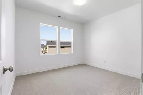 Bedroom - 76 S Crimson Way, Mapleton, UT 84664 photo 3 of 5