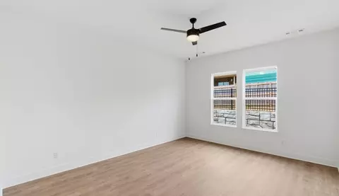 Living - 486 Renley St, Springdale, AR 72762 photo 3 of 3