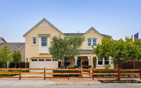 2953 Garnet Way, Marina, CA 93933
