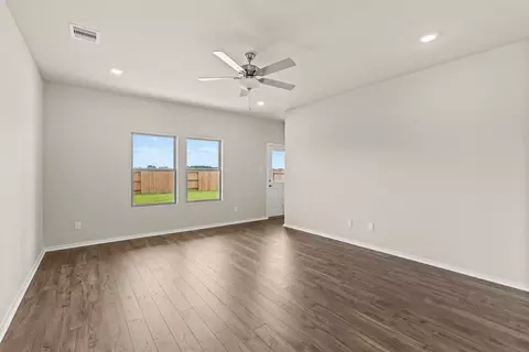 Living - 2018 Starlight St, Angleton, TX 77515 photo 2 of 6