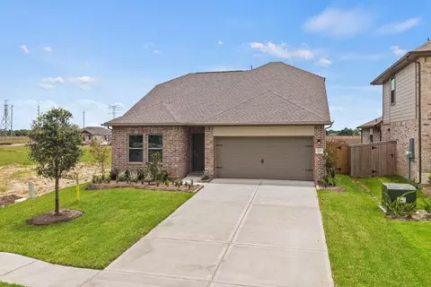 Exterior - 2018 Starlight St, Angleton, TX 77515 photo 2 of 5