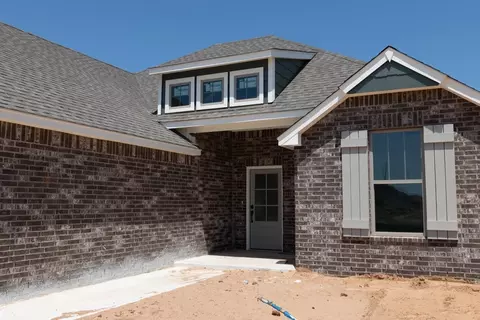 Exterior - 2824 E Northampton St, Broken Arrow, OK 74014 photo 2 of 8
