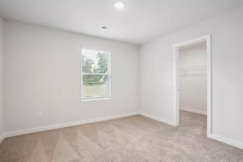 Bedroom - 303 Hudson Ct, Jackson, GA 30233 photo 3 of 4