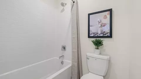 Bath - 26665 Eclipse Way, Valencia, CA 91381 photo 6 of 8