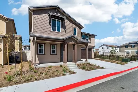 701 Kingbird Loop, Oceanside, CA 92058