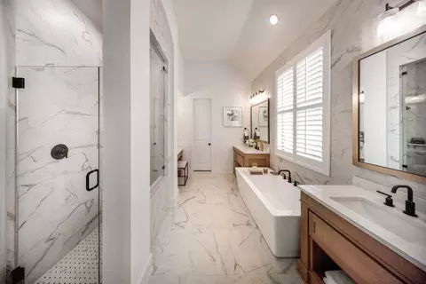Bath - 1811 Kyle Ct, Prosper, TX 75078 photo 3 of 5