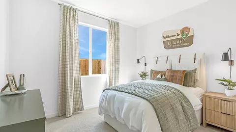 Bedroom - 8101 Healy Pass Ave, Bakersfield, CA 93311 photo 2 of 4