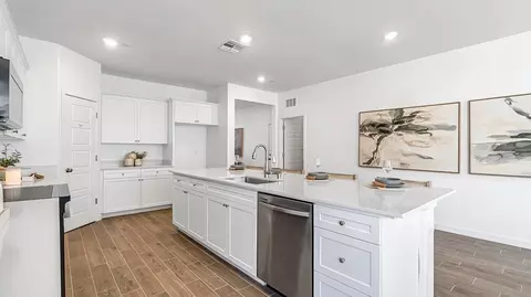 Kitchen - 8101 Healy Pass Ave, Bakersfield, CA 93311 photo 1 of 4