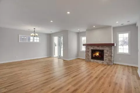 1005 Annagaire Curv, Rosemount, MN 55068