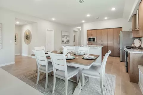 Dining - 112 Sweetwater Dr, Commerce, TX 75428 photo 1 of 6